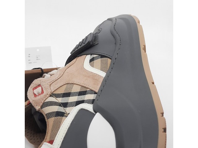 Paar schoenen, maat 42, burberry, mf - afbeelding 2 van  14