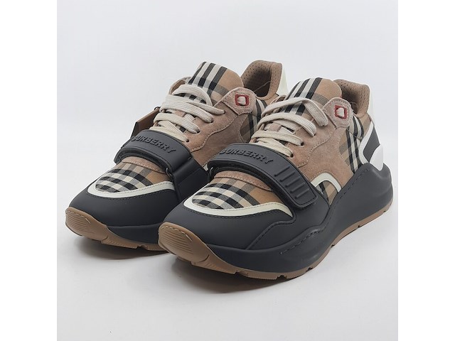 Paar schoenen, maat 42, burberry, mf - afbeelding 1 van  14