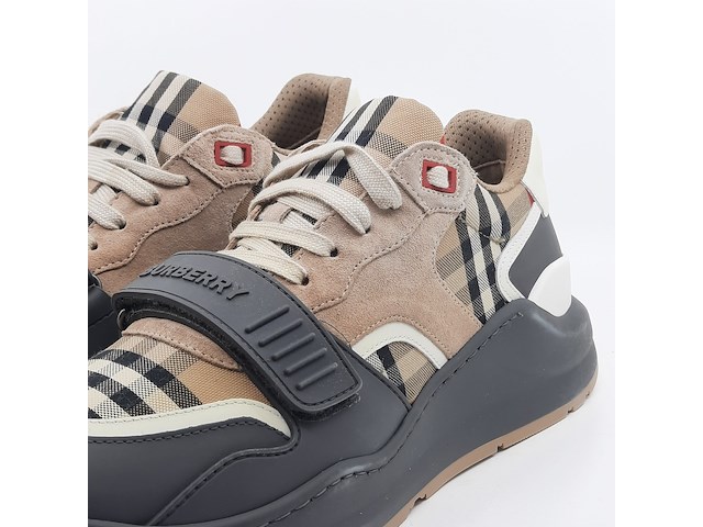 Paar schoenen, maat 42, burberry, mf - afbeelding 8 van  14