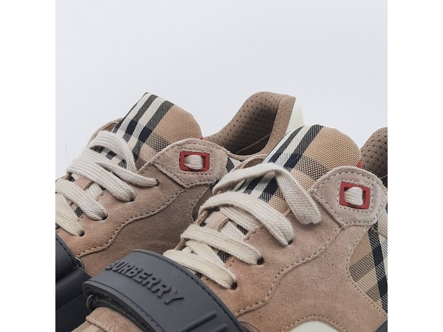 Paar schoenen, maat 42, burberry, mf - afbeelding 9 van  14