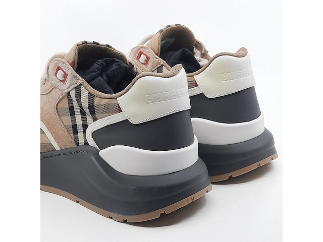 Paar schoenen, maat 42, burberry, mf - afbeelding 12 van  14