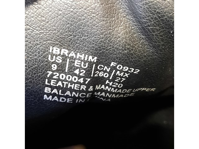 Paar schoenen, maat 42, calvin klein - afbeelding 8 van  9