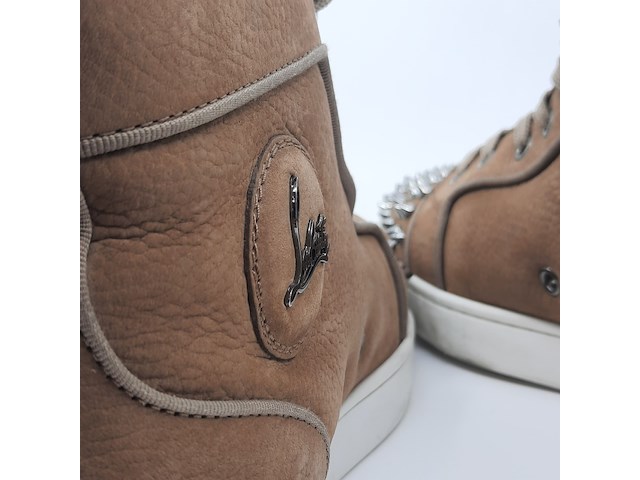 Paar schoenen, maat 42, louboutin - afbeelding 2 van  12