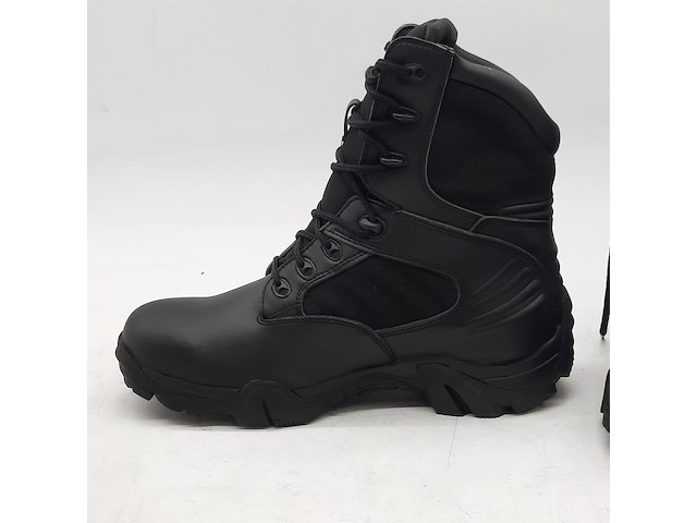 Paar schoenen, maat 42, neskrid - afbeelding 3 van  8