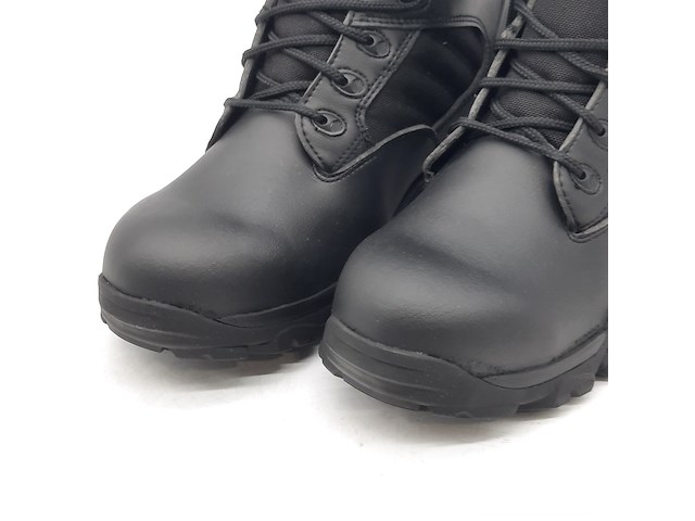 Paar schoenen, maat 42, neskrid - afbeelding 4 van  8