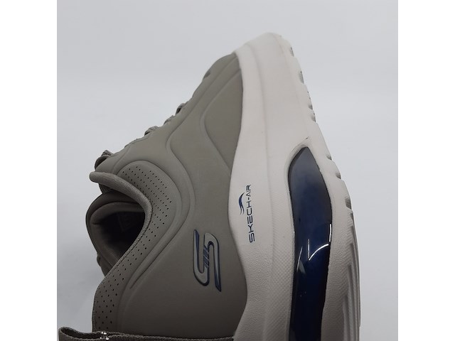 Paar schoenen, maat 42, skechers - afbeelding 9 van  10