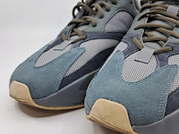 Paar schoenen, maat 43 1/3, adidas, yeezy 700 fw2499 - afbeelding 3 van  10