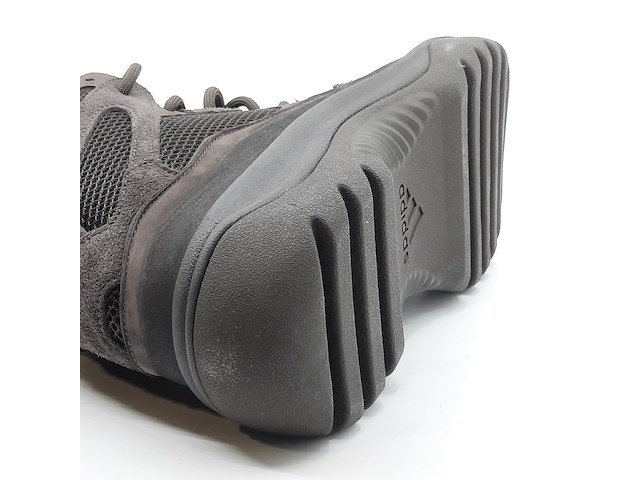 Paar schoenen, maat 43 1/3, adidas yeezy, eg6463 - afbeelding 3 van  12
