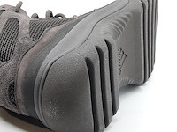 Paar schoenen, maat 43 1/3, adidas yeezy, eg6463 - afbeelding 3 van  12