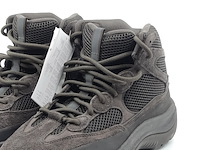 Paar schoenen, maat 43 1/3, adidas yeezy, eg6463 - afbeelding 6 van  12