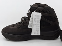 Paar schoenen, maat 43 1/3, adidas yeezy, eg6463 - afbeelding 8 van  12