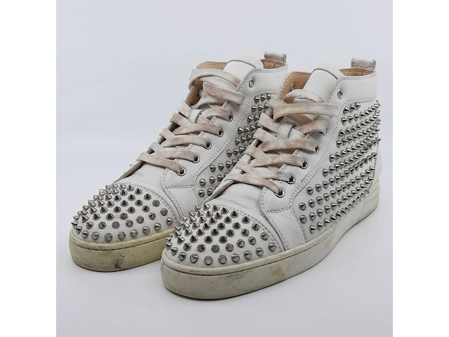 Paar schoenen, maat 43, louboutin - afbeelding 1 van  18