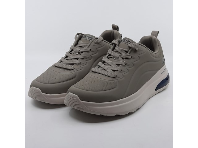 Paar schoenen, maat 43, skechers - afbeelding 1 van  10