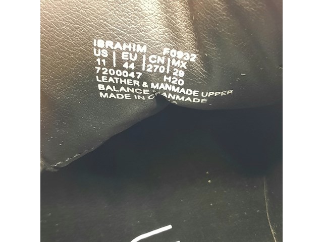 Paar schoenen, maat 44, calvin klein - afbeelding 8 van  9