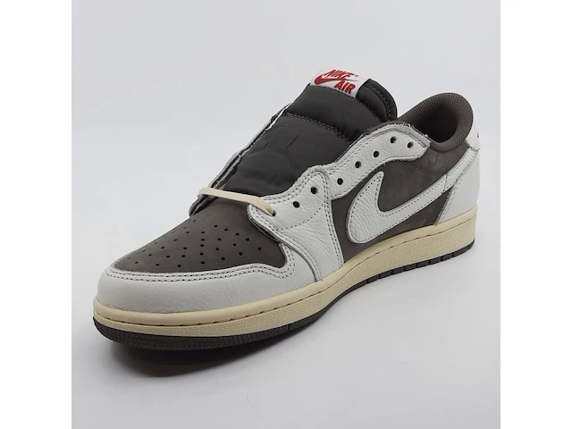 Paar schoenen, maat 44, nike, air jordan dm7866-162 - afbeelding 3 van  20