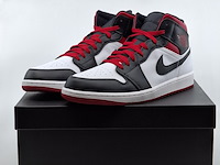 Paar schoenen, maat 47, nike jordan, dq8426-106 - afbeelding 10 van  10