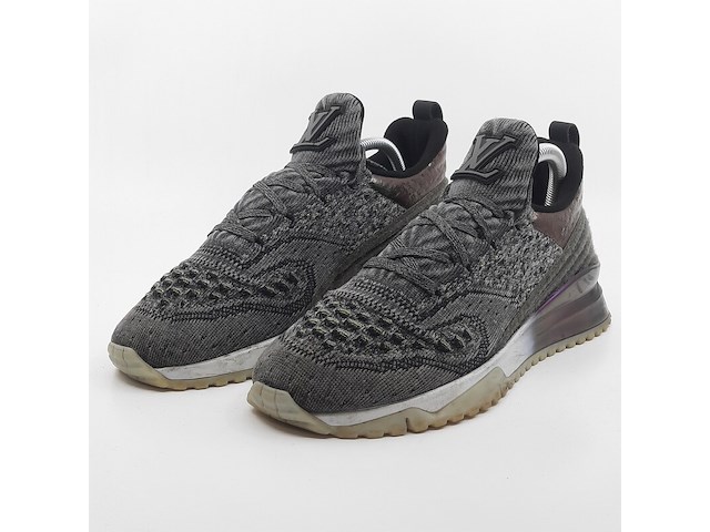 Paar schoenen, maat 5, louis vuitton - afbeelding 1 van  9