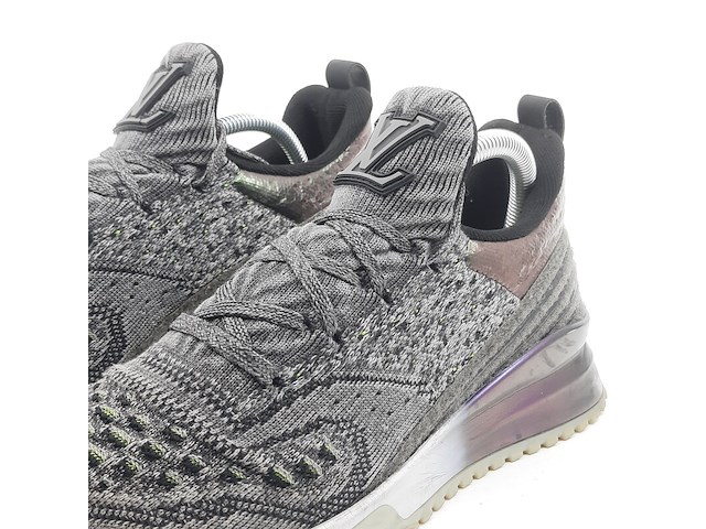 Paar schoenen, maat 5, louis vuitton - afbeelding 3 van  9