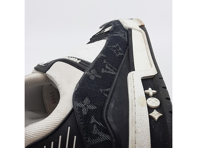 Paar schoenen, maat 8, louis vuitton, dd 0243 - afbeelding 2 van  11