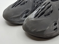 Paar schoenen, maat 8 (us), adidas yeezy, foam rnr - afbeelding 2 van  8