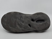 Paar schoenen, maat 8 (us), adidas yeezy, foam rnr - afbeelding 5 van  8