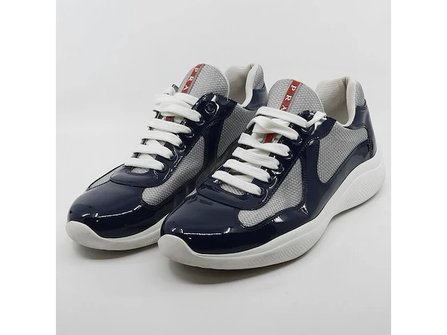 Paar schoenen, maat 9, prada - afbeelding 1 van  10