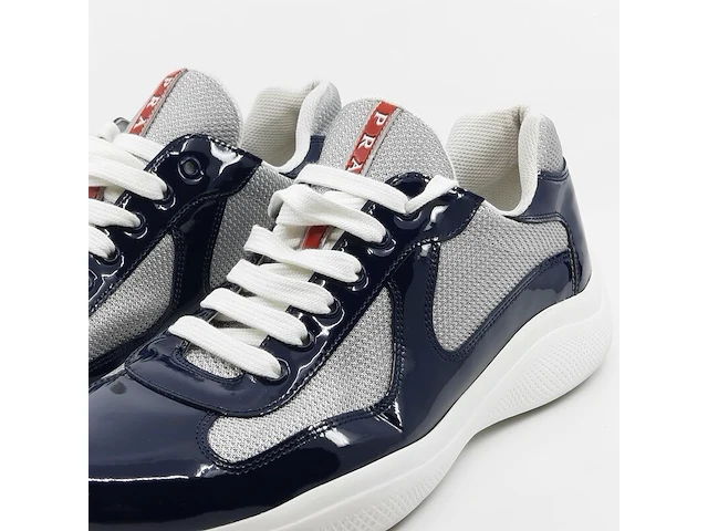 Paar schoenen, maat 9, prada - afbeelding 4 van  10