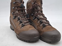 Paar schoenen, maat uk 10, haix - afbeelding 1 van  6