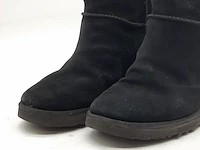 Paar schoenen, ugg - afbeelding 2 van  8