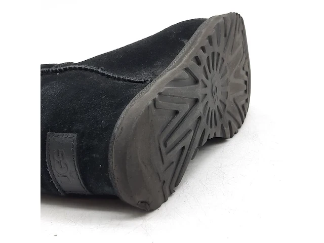 Paar schoenen, ugg - afbeelding 8 van  8