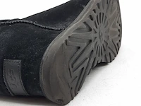 Paar schoenen, ugg - afbeelding 8 van  8