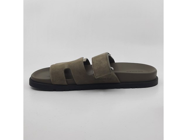 Paar slippers, hermes - afbeelding 6 van  10
