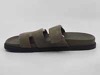 Paar slippers, hermes - afbeelding 6 van  10
