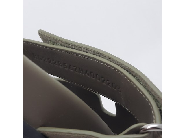 Paar slippers, hermes - afbeelding 10 van  10