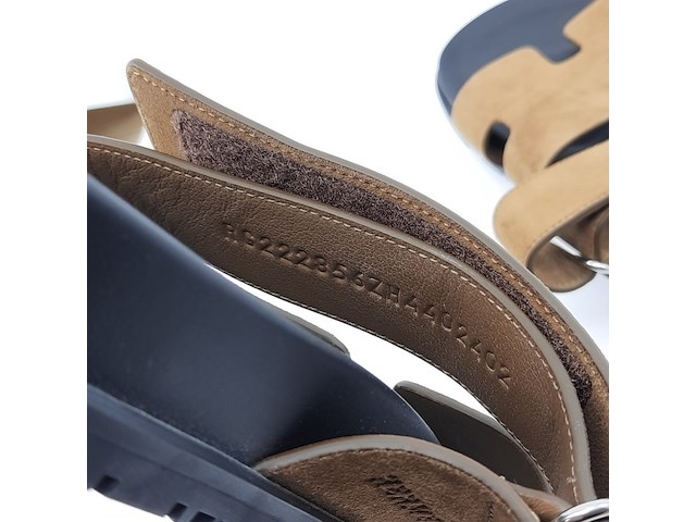 Paar slippers, hermès - afbeelding 10 van  11