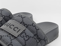 Paar slippers, maat 10, gucci, 771466 facte 1143 - afbeelding 7 van  12