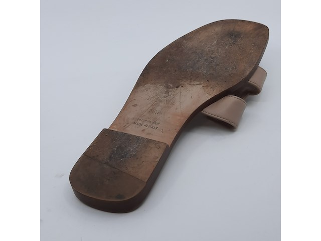 Paar slippers, maat 38,5, hermès, r0 202230z2208 - afbeelding 2 van  11