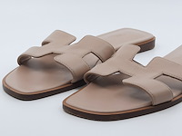 Paar slippers, maat 38,5, hermès, r0 202230z2208 - afbeelding 4 van  11
