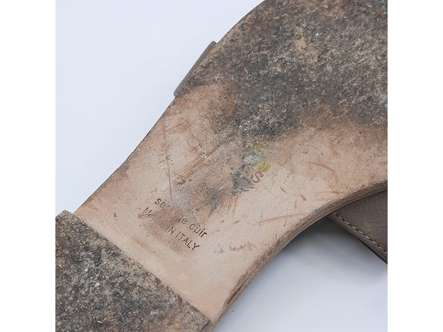 Paar slippers, maat 39, hermès, r0 202272z2303 - afbeelding 3 van  11