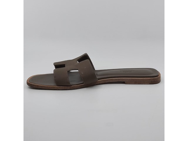 Paar slippers, maat 39, hermès, r0 202272z2303 - afbeelding 7 van  11