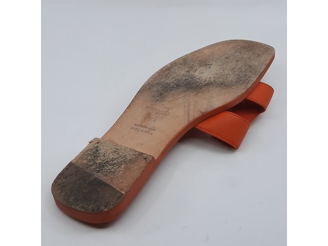 Paar slippers, maat 39,5, hermès, pe202272z 2010 - afbeelding 2 van  11