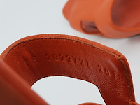 Paar slippers, maat 39,5, hermès, pe202272z 2010 - afbeelding 10 van  11