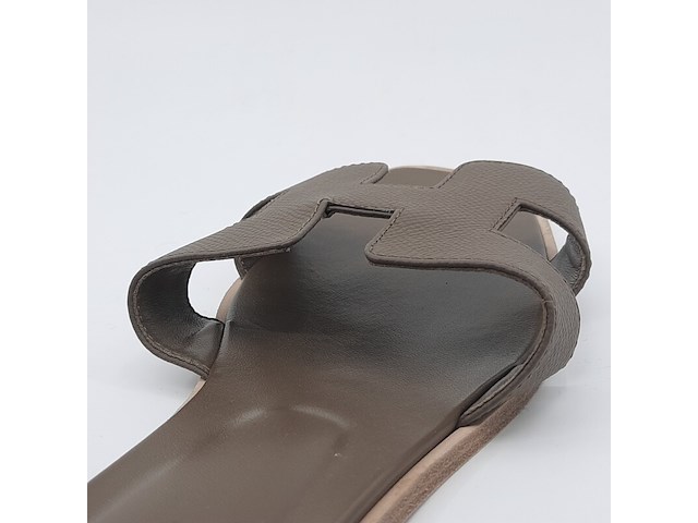 Paar slippers, maat 40, hermés - afbeelding 2 van  10