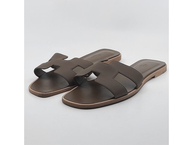 Paar slippers, maat 40, hermés - afbeelding 1 van  10