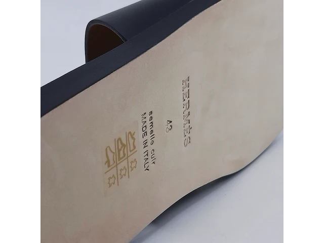 Paar slippers, maat 43, hermès, af7041141zh2501 - afbeelding 3 van  11