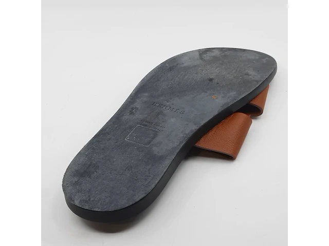 Paar slippers, maat 45, hermès - afbeelding 2 van  11