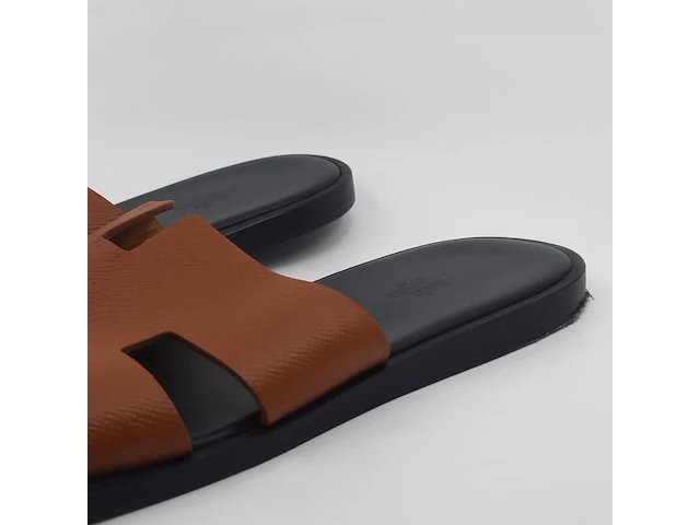 Paar slippers, maat 45, hermès - afbeelding 6 van  11