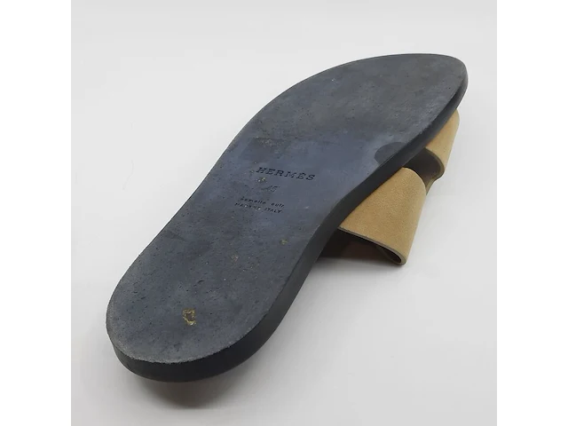 Paar slippers, maat 45, hermès - afbeelding 2 van  11