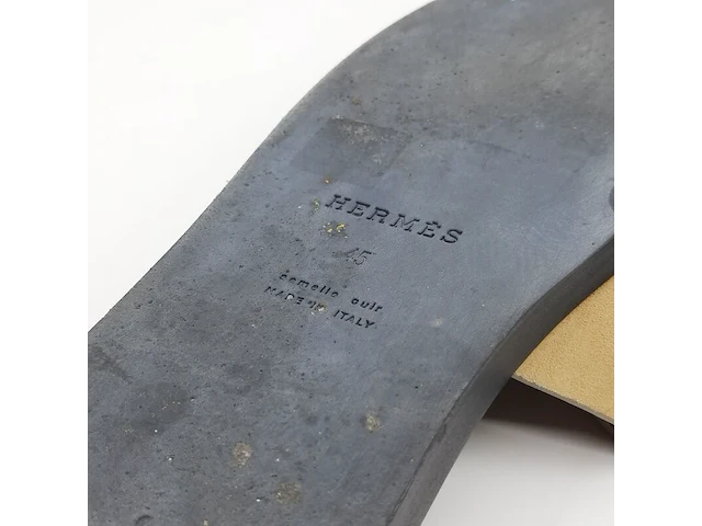 Paar slippers, maat 45, hermès - afbeelding 3 van  11