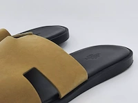 Paar slippers, maat 45, hermès - afbeelding 6 van  11